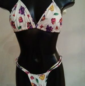 Bombshell print bikini NWOT